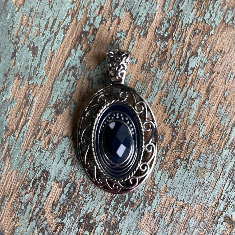 Pendant